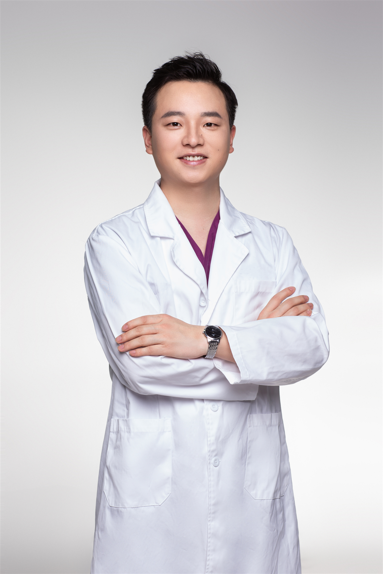 1791958713145515.jpg 形象照.jpg